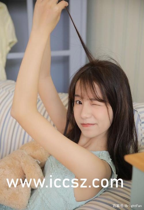 女主好看的av,倾世容颜，她如何成为众人瞩目的焦点？