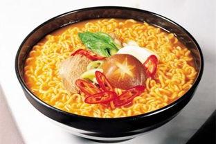 吃女王的圣水泡面视频,揭秘神秘饮品与泡面的神奇融合